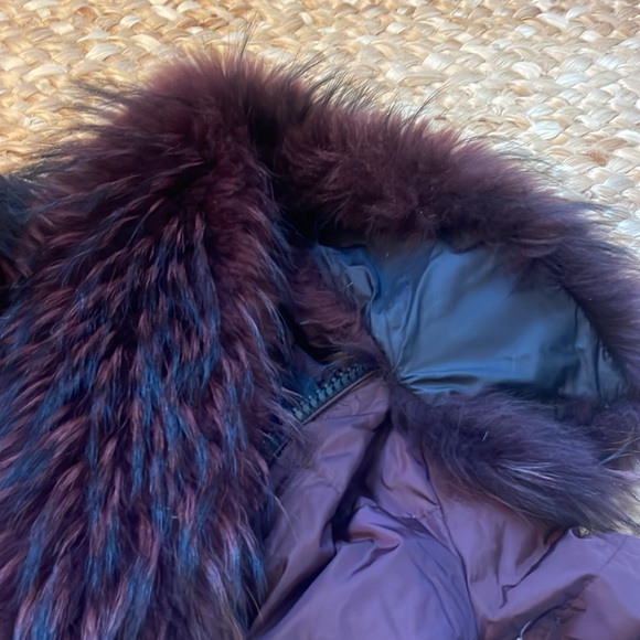 Moncler like new worn once burgundy asiatic raccoon fur collar jacket size 1 - Picture 12 of 16